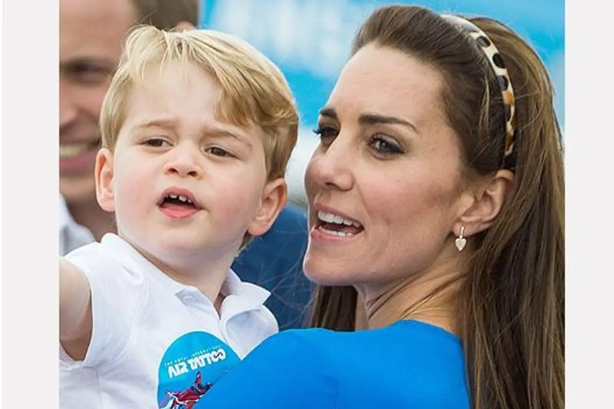 Kate Middleton mengungkapkan kesenangan Pangeran George membuat dapur berantakan. (Foto: People)
