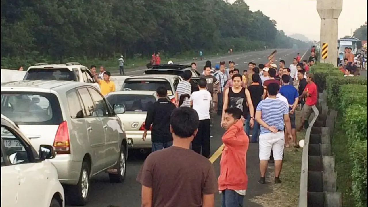 Warga Ancam Kembali Blokade Tol Jagorawi