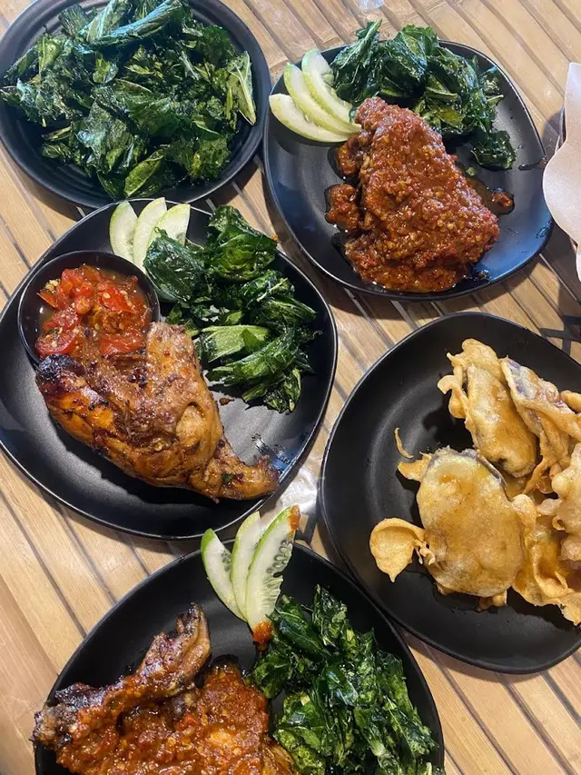 Rekomendasi Ayam Bakar di Bandung Terpopuler 2026