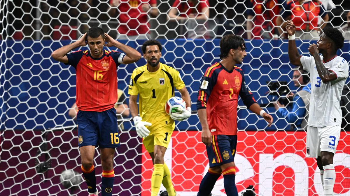 Spanyol vs Tanjung Verde: Rodri Sesalkan Banyak Peluang yang Terbuang