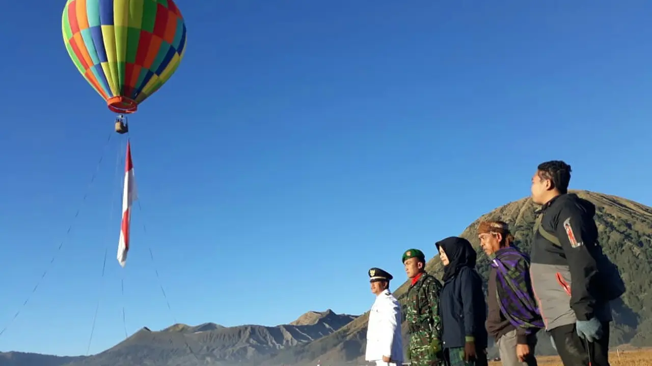 Balon Udara Gunung Bromo