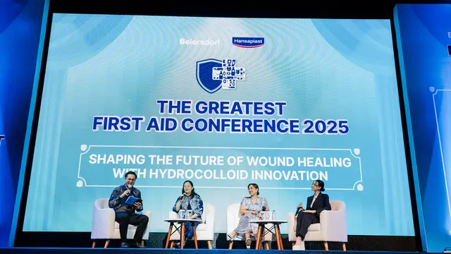 Apoteker memiliki peran penting dalam pelayanan kesehatan dengan produk yang tepat