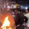 Demonstran bakar ban di Pancoran