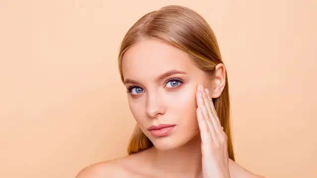 ilustrasi Cara mengatasi hiperpigmentasi pada kulit wajah/Roman Samborskyi/shutterstock