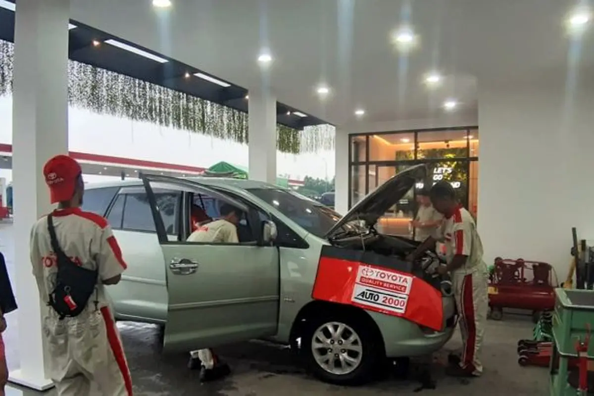 Auto2000
