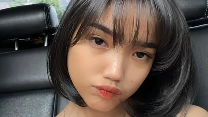 10 Potret Transformasi Gaya Rambut Fuji yang Kini Genap 20 Tahun, Selalu Keren