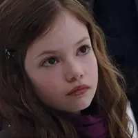 Renesmee Cullen dalam film Twilight. (smooth.com.au)