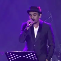 Glenn Fredly – After The Love Has Gone (Java Jazz Festival 2016)