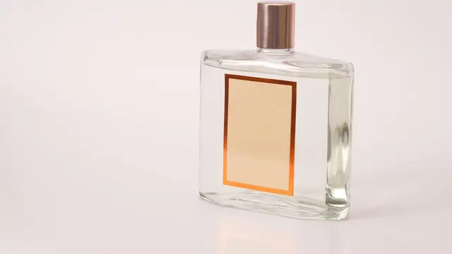 Ilustrasi Eau de Toilette (EDT)