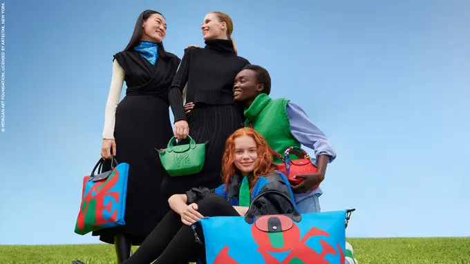 Longchamp Rilis Koleksi Tas Le Pliage Eksklusif Berdesain Karya Ikonik Seniman Robert Indiana