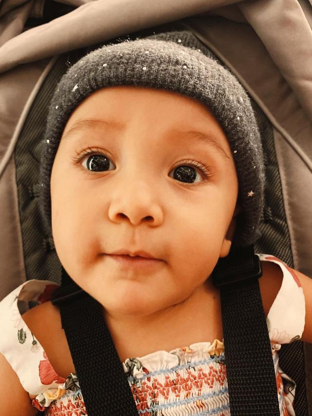 Menggemaskan, Ini 6 Potret Anak Semata Wayang Putri Marino dan Chicco Jerikho