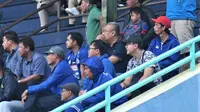 General Manager Arema, Ruddy Widodo selalu hadir dalam tiga pertandingan awal tim Singo Edan putri di Liga 1 Putri 2019. (Bola.com/Iwan Setiawan)