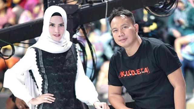 Vicky Prasetyo dan Angel Lelga