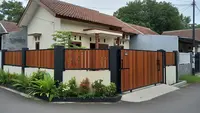 10 Inspirasi Pagar Rumah Hook Berukuran Kecil, Estetik dan Fungsional