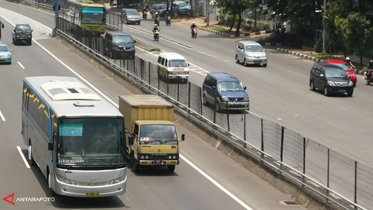 jakarta-macet130330b.jpg