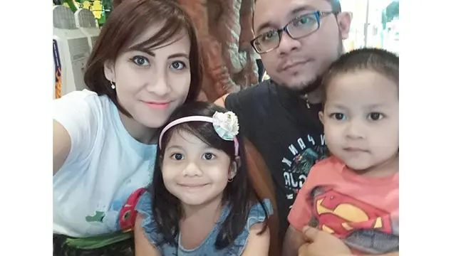 Sering Dikira Cerai, Ini 5 Momen Mesra Nia dan Adit AFI