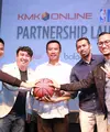 Presenter Augie Fantinus berharap dengan adanya penayangan bola basket Amerika Serikat, NBA di televisi Tanah Air, bisa berdampak positif dengan perkembangan basket di Indonesia. (Adrian Putra/Bintang.com)