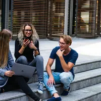 beberapa zodiak ini terlalu rasional hingga sulit peka terhadap temannya./copyright pexels/Marta Klement