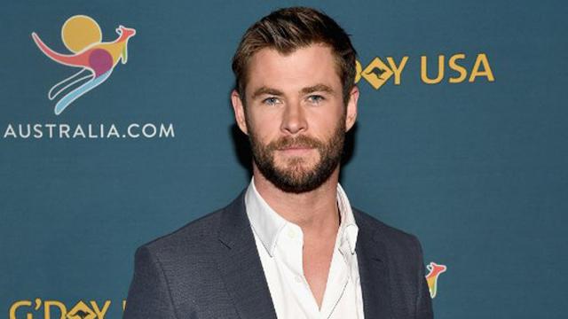 [Bintang] Chris Hemsworth