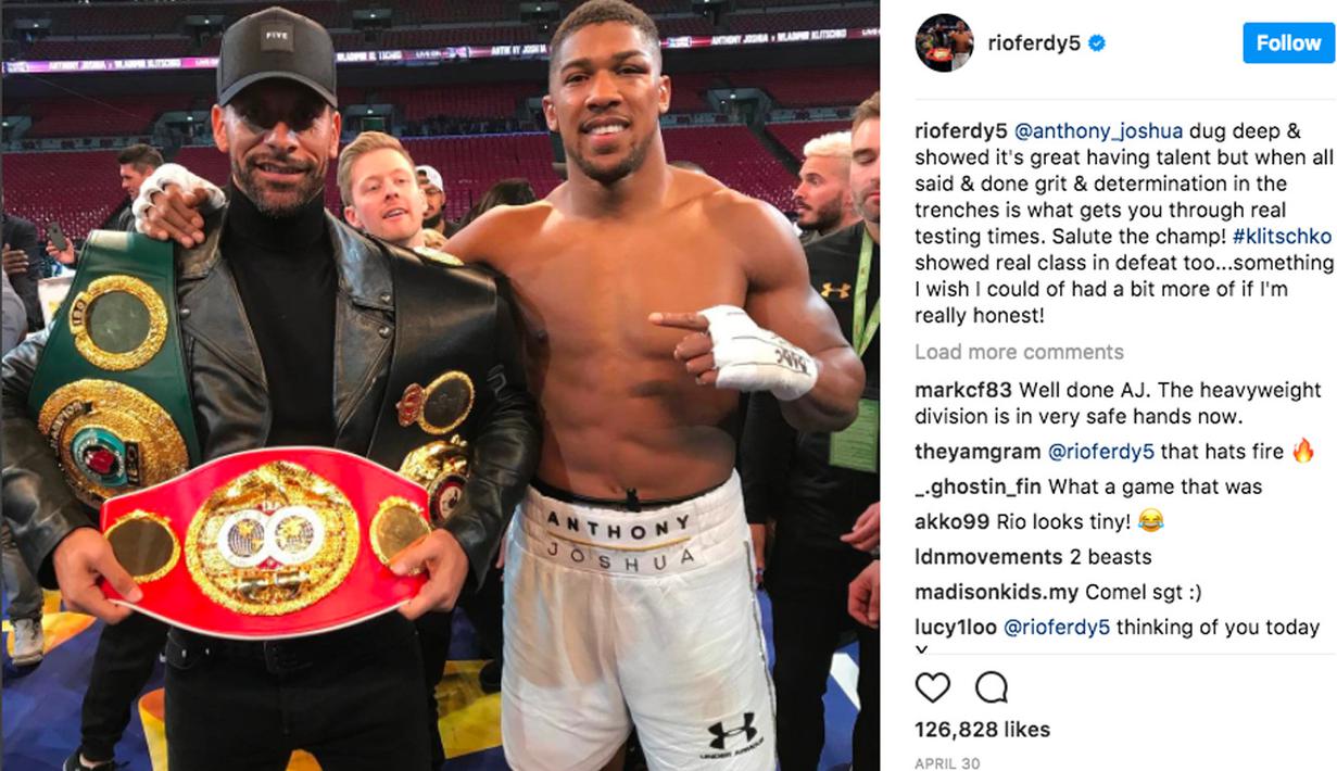 Rio Ferdinand berfoto dengan petinju Anthony Joshua pada salah satu ajang tinju pro foto tersebut di posting ke akun instagramnya.  Saat ini Rio beralih profesi menjadi seorang petinju pro. (Bola.com/Instagram Rio Ferdinand)