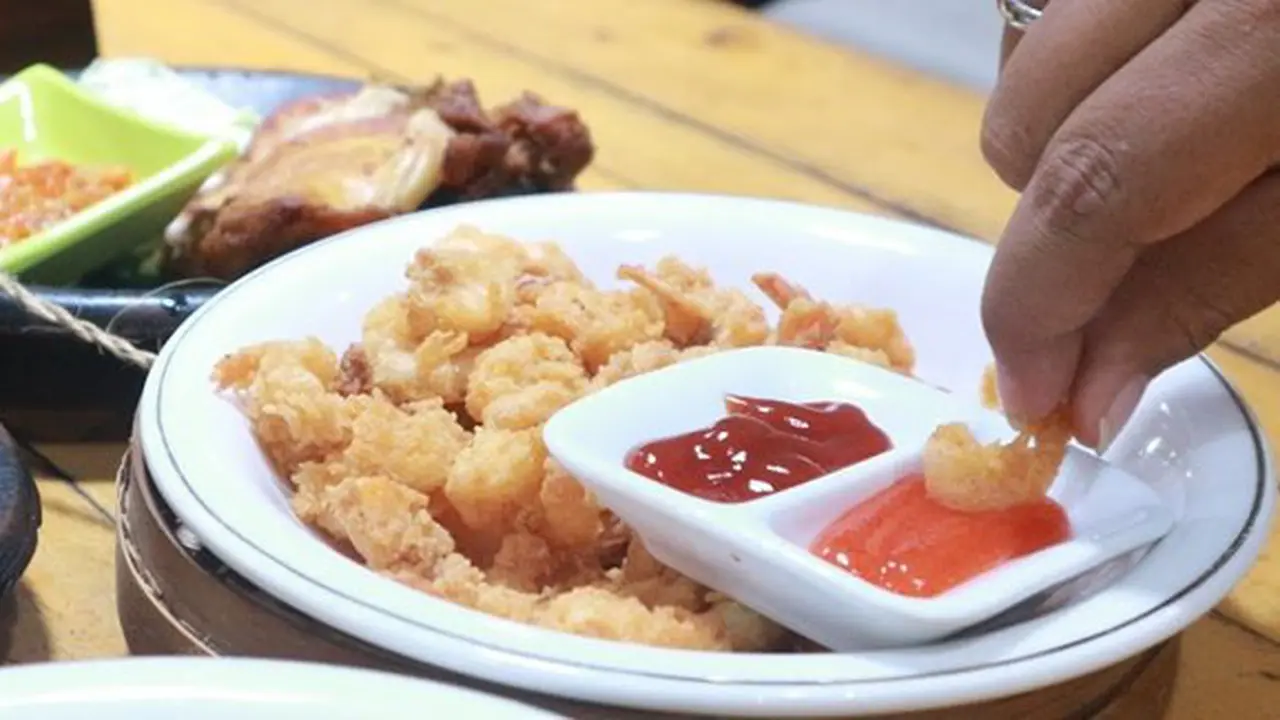 Udang goreng./Copyright Vemale