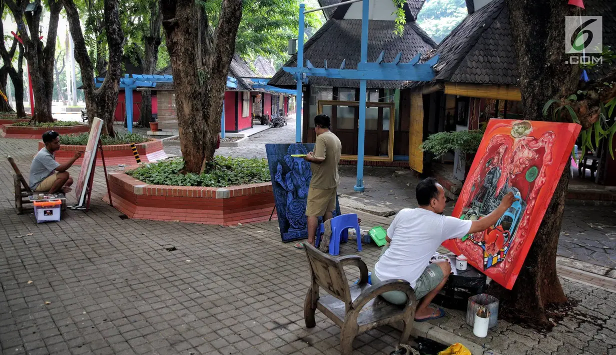 Sejumlah seniman menyelesaikan lukisannya di Pasar Seni yang terletak didalam kawasan wisata Taman Impian Jaya Ancol Jakarta Utara, Selasa (17/10). (Liputan6.com/Faizal Fanani)