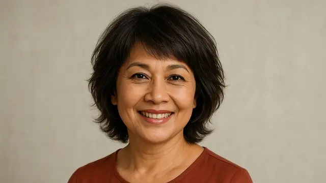 Potongan Shaggy Layer Pendek untuk Ibu-Ibu Usia 50 Tahunan/Ilustrasi Gambar AI