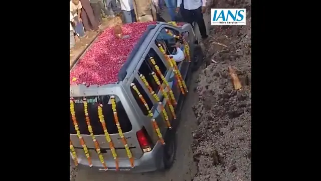 Pemakaman Mobil
