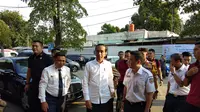 Presiden Joko Widodo atau Jokowi Saat Tiba di Stasiun Pasar Senen, Jakarta, Jumat (31/5/2019). (Foto: Ady Anugrahadi)