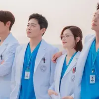 (Sumber: Instagram @hospitalplaylist_official)