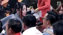 Pedangdut Dewi Perssik meramaikan Konser Terima Kasih Indonesia untuk Para Juara di Studio 5 Indosiar, Selasa (4/9). Acara tersebut dalam rangka wujud apresiasi akan prestasi atlet selama pesta olahraga Asian Games 2018. (Liputan6.com/Immanuel Antonius)