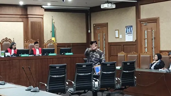 Alasan Eks Menag Yaqut Minum Anti Nyeri di Persidangan