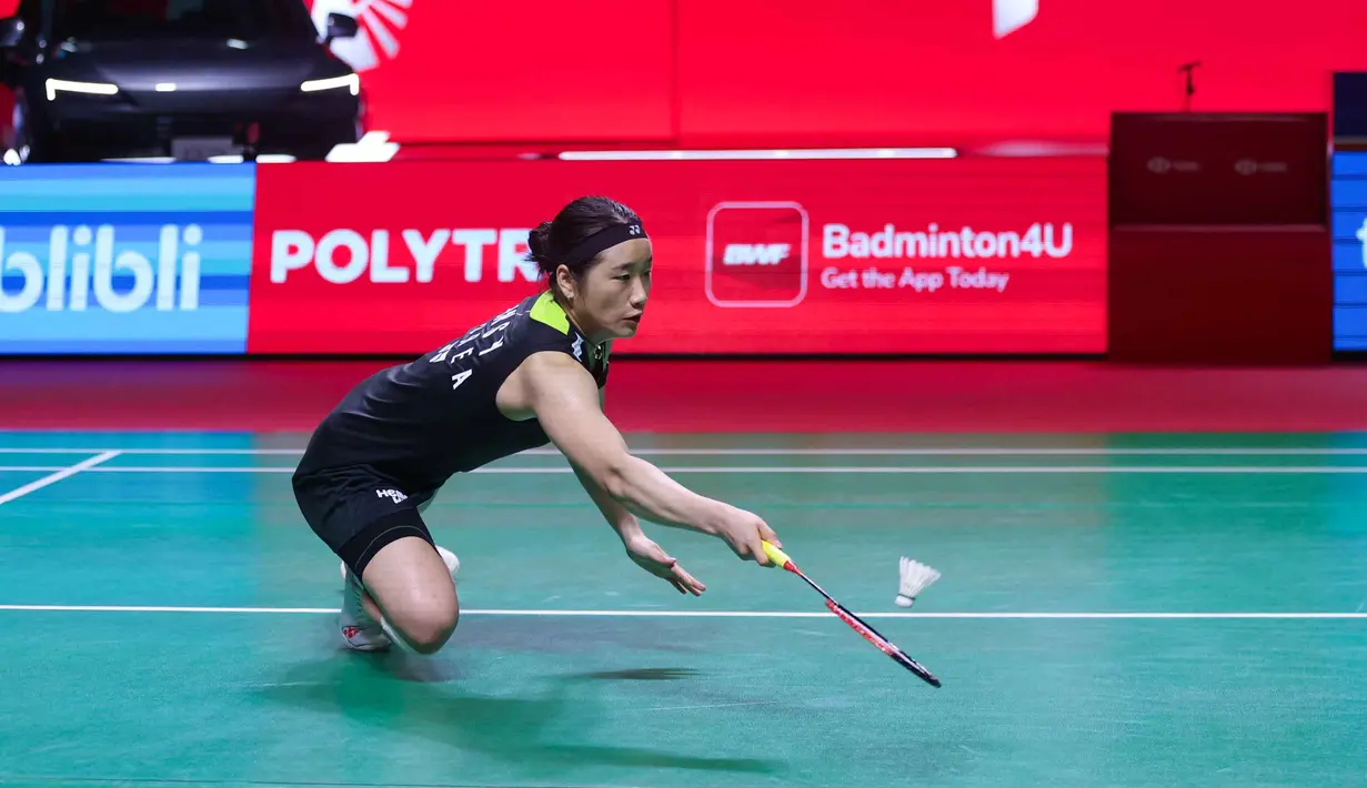 Tunggal putri Korea Selatan, An Se Young, saat bertanding melawan wakil Jepang, Akane Yamaguchi, pada final turnamen bulutangkis Indonesia Open 2026 di Istora Gelora Bung Karno, Senayan, Jakarta, Minggu (7/6/2026). (Bola.com/M Iqbal Ichsan)
