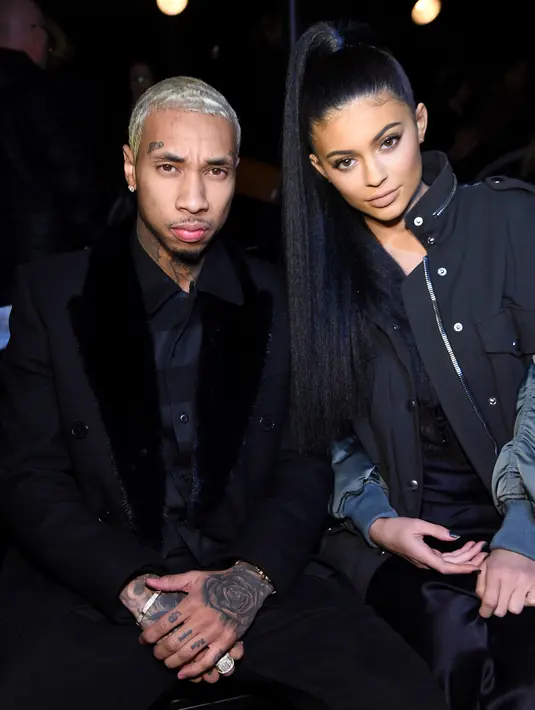 Tak hanya itu, video seks Tyga dan Kylie hanya muncul sementara, kurang leih 30 detik di situs pribadi Tyga. Akhirnya, Tyga menghapus rekaman video seks tersebut. (AFP/Bintang.com)