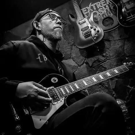 Gitar eben burgerkill