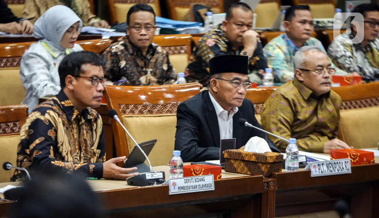 <p>Dia menyampaikan bahwa hingga kini belum ada keputusan resmi dari FIFA sehingga Indonesia masih menjadi tuan rumah Piala Dunia U-20 2023. (Liputan6.com/Faizal Fanani)</p>
