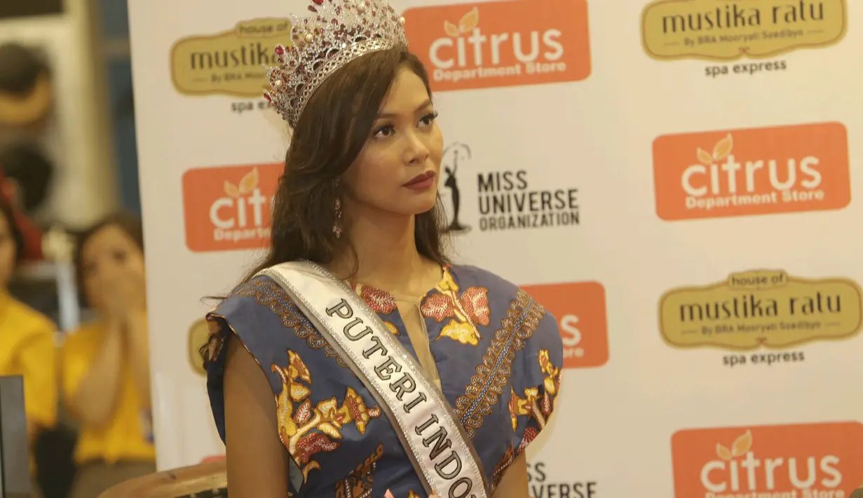 Menang sebagai Puteri Indonesia 2017, perjalanan Bunga Jelitha Ibrani tentu tidak sampai di sini saja. Sederet tugas yang harus diembannya sudah menunggu di depan mata.  (Galih W. Satria/Bintang.com)