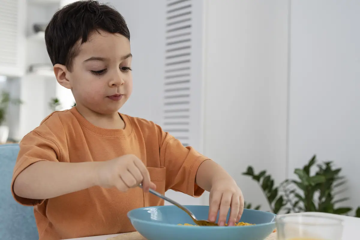 Ilustrasi anak makan