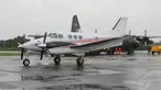 Pesawat jenis Cessna asal Singapura saat diamankan di Pangkalan Udara (Lanud) Supadio, Pontianak, Kalimantan Barat, Selasa (28/10/2014). (Liputan6.com/Raden AMP)