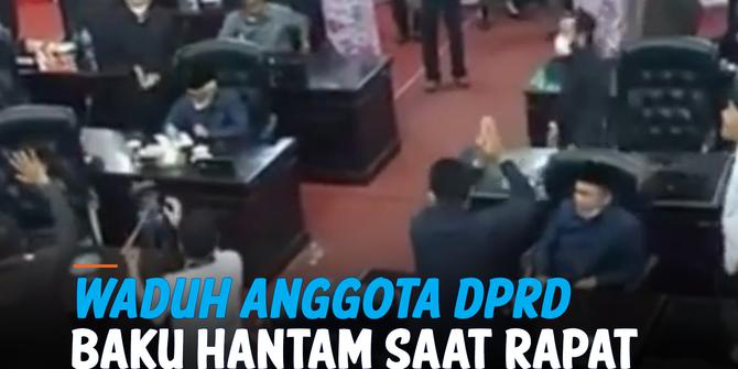 VIDEO: Rapat Ricuh, Anggota DPRD nyaris Baku Hantam saat Rapat Paripurna