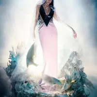 Halle Bailey dipilih sebagai Ariel dalam live action The Little Mermaid. Dipilihnya Halle Bailey turut mendobrak stigma kecantikan Disney Princess yang didasari dari warna kulit. [@hallebailey]