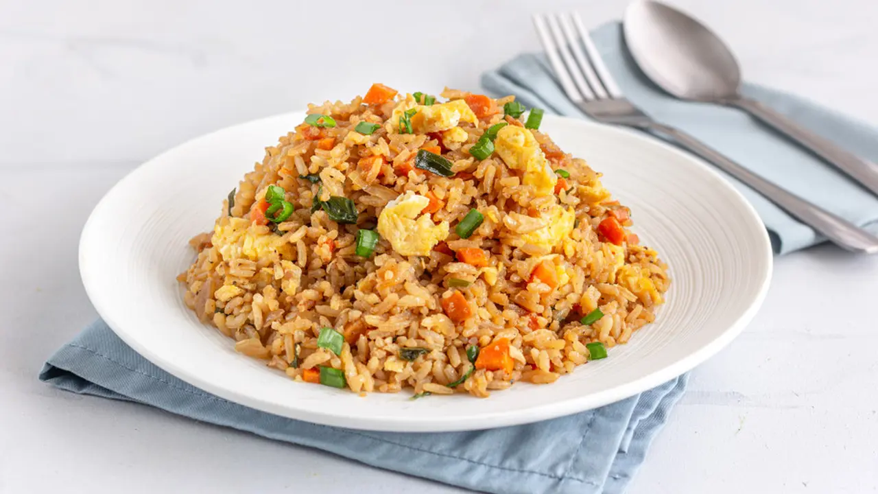 Aneka Makanan Berat yang Cocok Dimakan Siang dan Malam