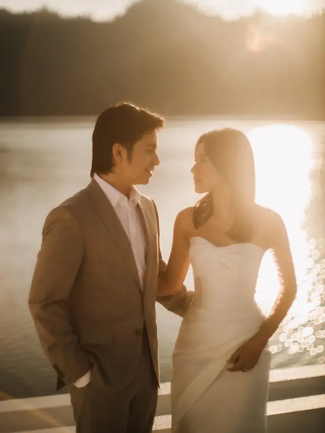 8 Foto Prewedding Angga Yunanda dan Shenina Cinnamon yang Bak Adegan Film Berbagai Genre