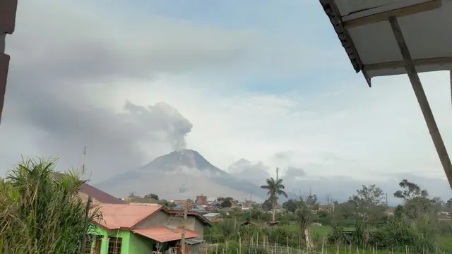 Gunung Sinaabung