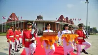 Kachina Ozora, Purna Paskibraka dari Kalimantan Tengah ditunjuk menjadi pembawa bendera merah putih dari Monas, Jakarta menuju IKN, Kalimantan Timur pada kirab yang digelar Sabtu (10/8/2024). Kirab bendera ini merupakan rangkaian peringatan HUT ke-79 RI yang dipusatkan di IKN. (Foto: Rusman - Biro Pers Sekretariat Presiden)