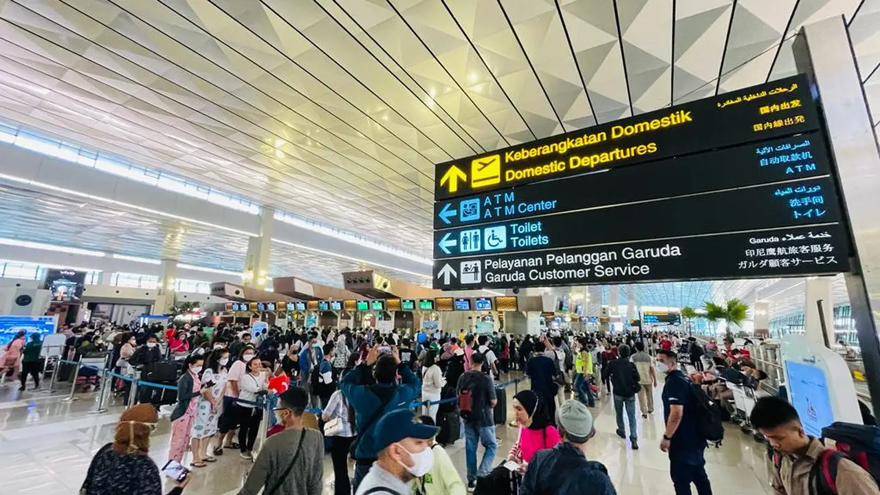 Sebanyak 146 Ribu penumpang diprediksi akan memenuhi Bandara Internasional Soekarno Hatta, pada puncak mudik Lebaran 2023.