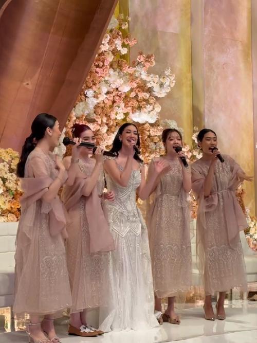 Klizmalar, kateterlar, tibbiy BDSM jinsiy aloqa videolari