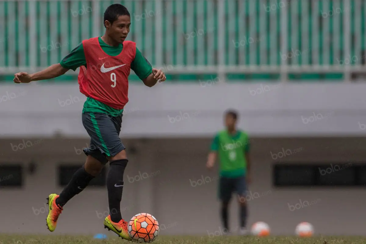 Evan Dimas
