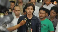 Ada Apa Denganmu, Roger?