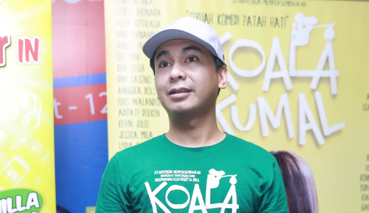 Raditya Dika tak pernah membatasi pertemuannya dan komunikasi dengan kekasihnya selama bulan Ramadhan. (Galih W Satria/Bintang.com)